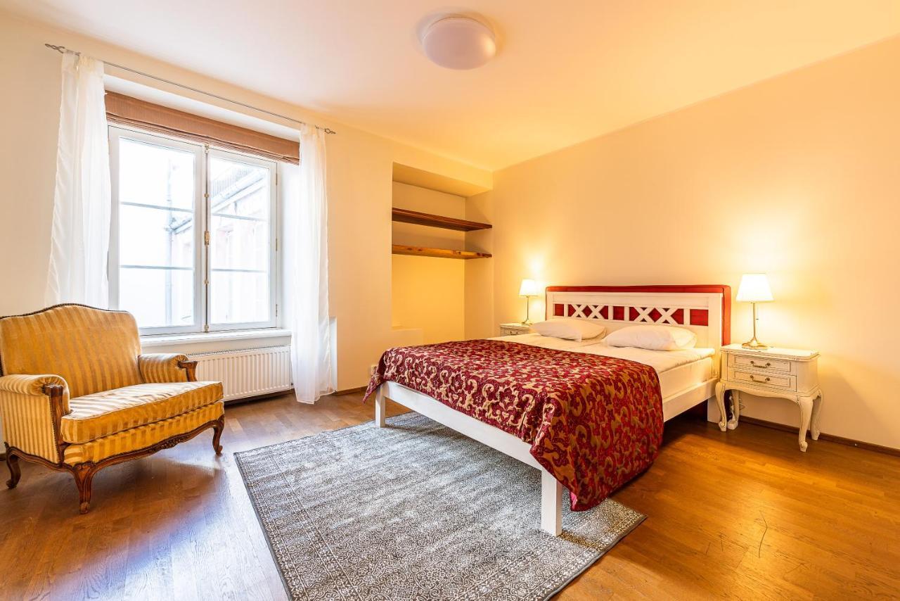 Old Town - Oleviste Apartment Ταλίν Εξωτερικό φωτογραφία