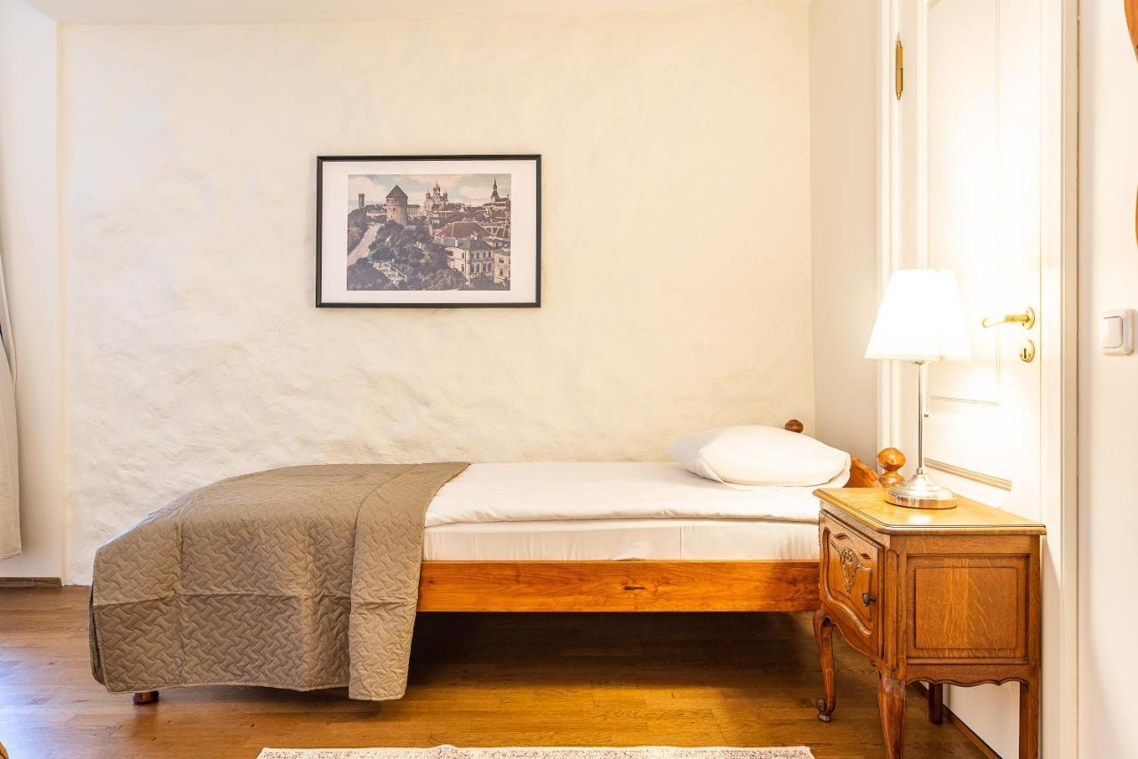 Old Town - Oleviste Apartment Ταλίν Εξωτερικό φωτογραφία